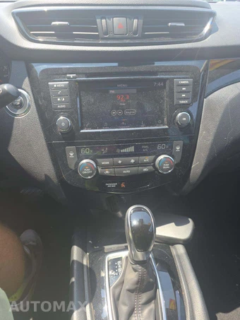2019 Nissan Rogue Sport SV - miniatura 7