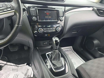 2019 Nissan Rogue Sport SV - miniatura 10