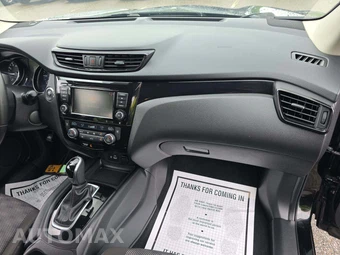 2019 Nissan Rogue Sport SV - miniatura 19