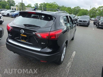 2019 Nissan Rogue Sport SV - miniatura 3