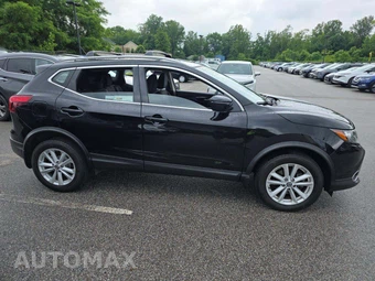 2019 Nissan Rogue Sport SV - miniatura 4