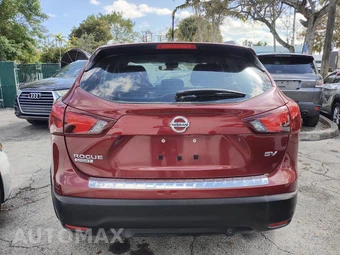 2019 Nissan Rogue Sport SV - miniatura 7