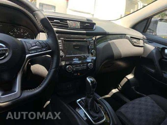 2019 Nissan Rogue Sport SV - miniatura 10