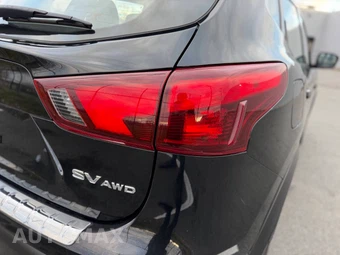 2019 Nissan Rogue Sport SV - miniatura 10