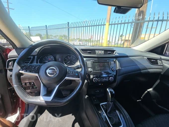 2019 Nissan Rogue SV - miniatura 11