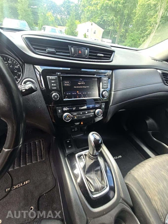 2019 Nissan Rogue SV – miniatura 10