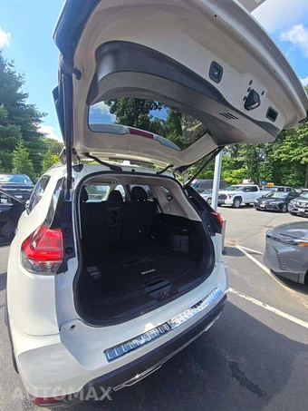 2019 Nissan Rogue SV – miniatura 14