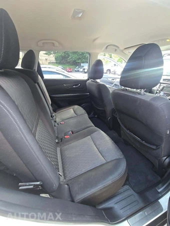 2019 Nissan Rogue SV – miniatura 16
