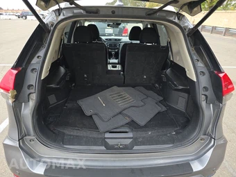 2019 Nissan Rogue SV – miniatura 16