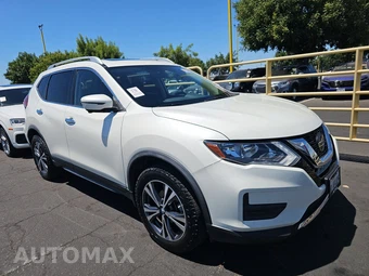 2019 Nissan Rogue SV – miniatura 3