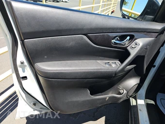 2019 Nissan Rogue SV – miniatura 9