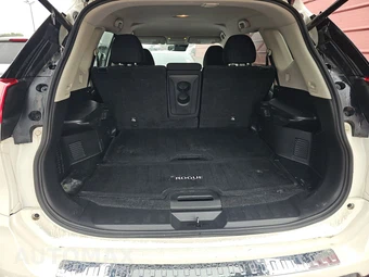 2019 Nissan Rogue SV - miniatura 16