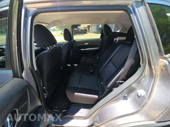 2019 Nissan Rogue SV – miniatura 13