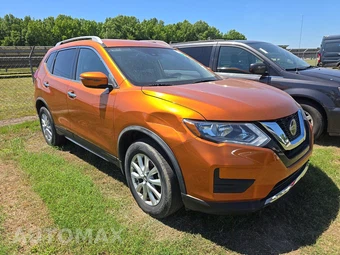 2019 Nissan Rogue SV - miniatura 3