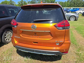 2019 Nissan Rogue SV - miniatura 5