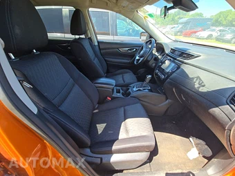 2019 Nissan Rogue SV - miniatura 8