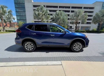 2019 Nissan Rogue SV - miniatura 6