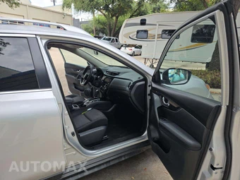 2019 Nissan Rogue SV – miniatura 15