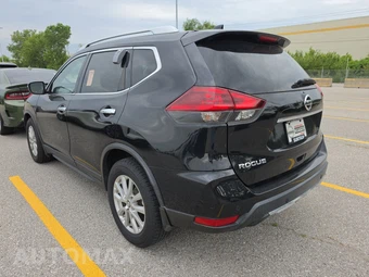2019 Nissan Rogue SV - miniatura 6