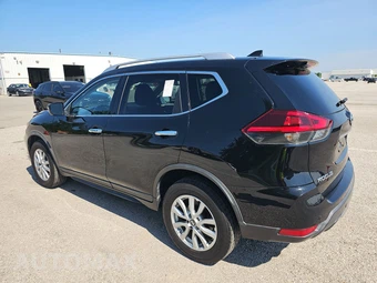 2019 Nissan Rogue SV – miniatura 6