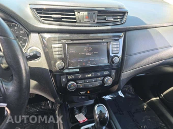 2019 Nissan Rogue SV – miniatura 10