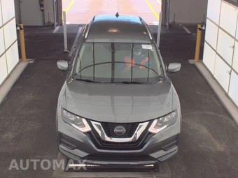 2019 Nissan Rogue SV – miniatura 2