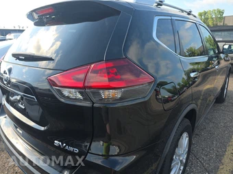 2019 Nissan Rogue SV – miniatura 4