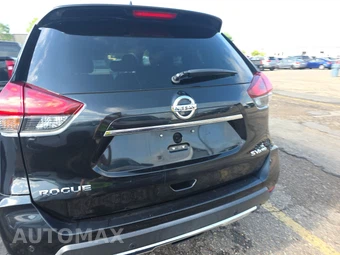2019 Nissan Rogue SV – miniatura 5