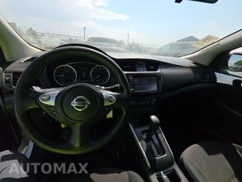 2019 Nissan Sentra S - miniatura 11