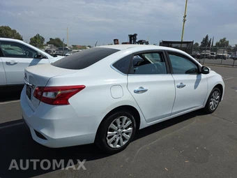 2019 Nissan Sentra S - miniatura 4
