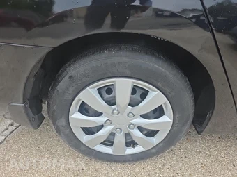 2019 Nissan Sentra S – miniatura 10