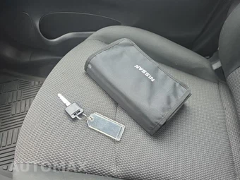 2019 Nissan Sentra S – miniatura 31