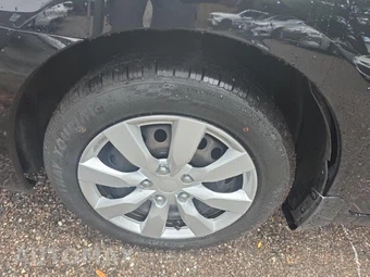 2019 Nissan Sentra S – miniatura 8