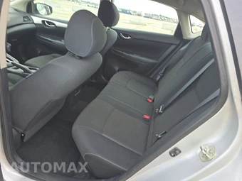2019 Nissan Sentra S – miniatura 13