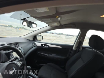 2019 Nissan Sentra S – miniatura 17