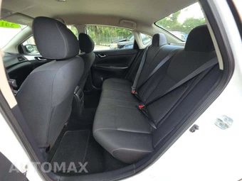 2019 Nissan Sentra S – miniatura 13