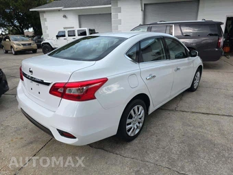 2019 Nissan Sentra S – miniatura 3