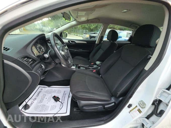 2019 Nissan Sentra S – miniatura 6