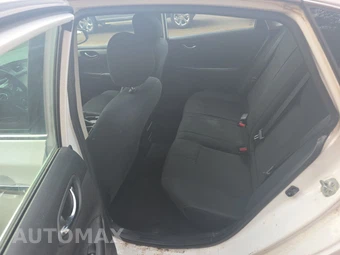2019 Nissan Sentra S – miniatura 13