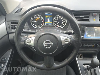 2019 Nissan Sentra S – miniatura 10