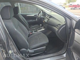 2019 Nissan Sentra S – miniatura 8