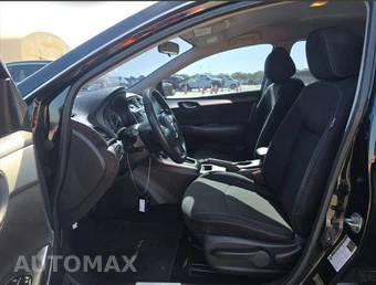 2019 Nissan Sentra S - miniatura 4