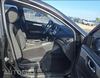2019 Nissan Sentra S - miniatura 5
