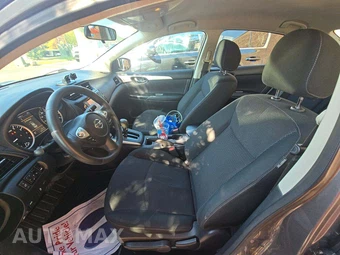 2019 Nissan Sentra S – miniatura 6