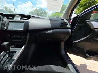 2019 Nissan Sentra S – miniatura 19