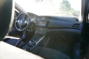 2019 Nissan Sentra S - miniatura 30