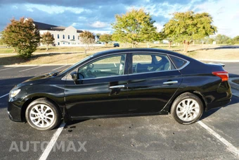 2019 Nissan Sentra S - miniatura 8
