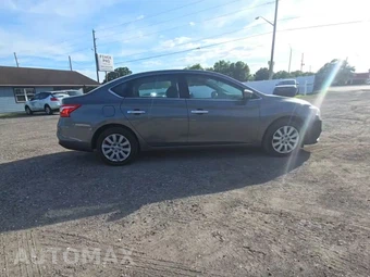 2019 Nissan Sentra S – miniatura 5