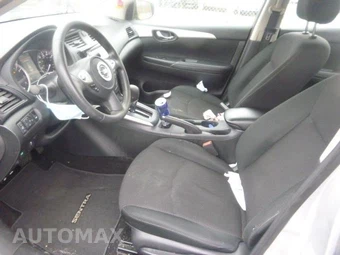 2019 Nissan Sentra S – miniatura 5