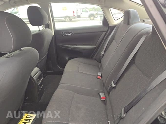2019 Nissan Sentra S – miniatura 13
